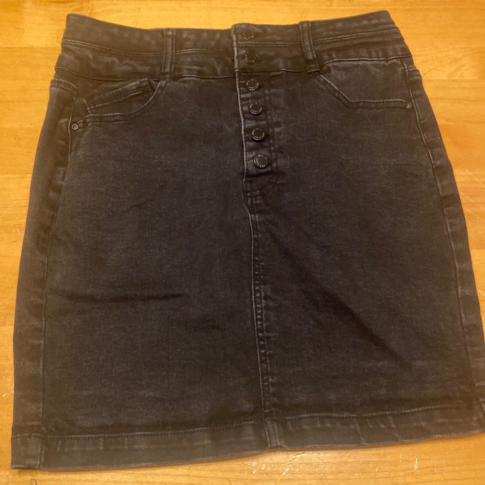 Large black distressed denim, Jean skirt. High waisted. Lots of buttons.